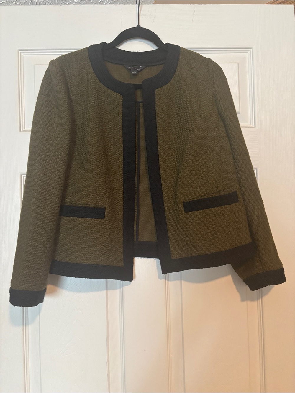 Ann Taylor Olive Green Open-Front Textured Blazer with Black Trim